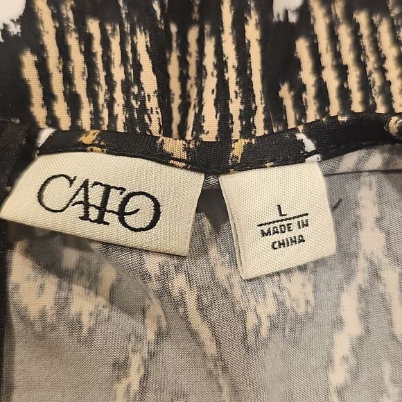 CATO Black and Gold Printed Jumpsuit - Size Large - Picture 9 of 10